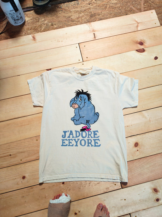 "J'ADORE EEYORE" size large