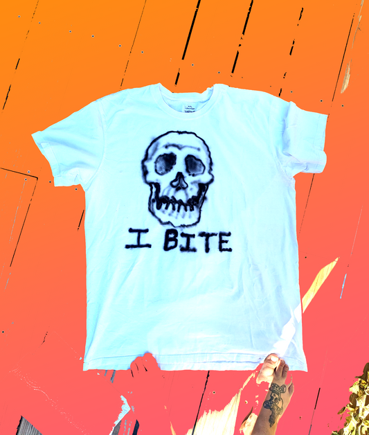 I BITE TEE XL